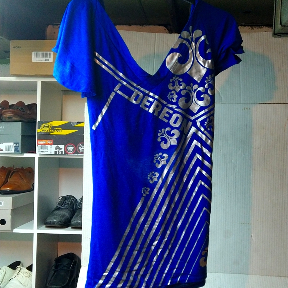 Dereon top size L blue and silver